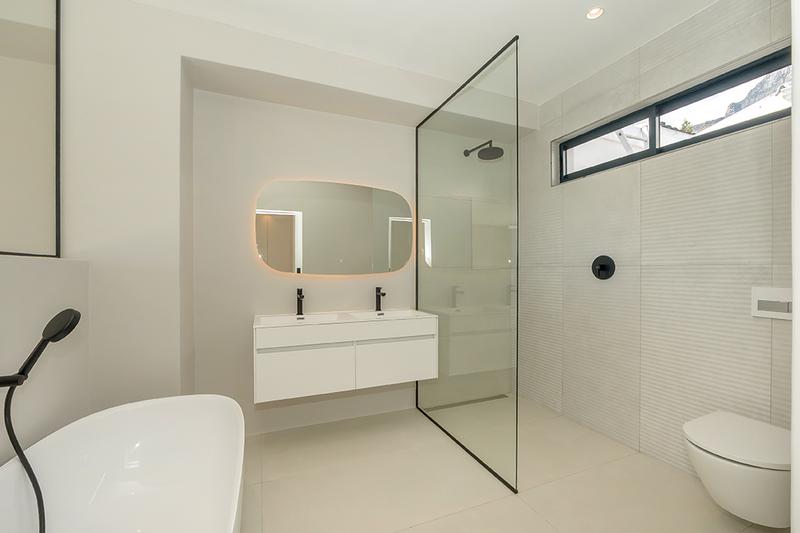 To Let 3 Bedroom Property for Rent in Camps Bay Western Cape